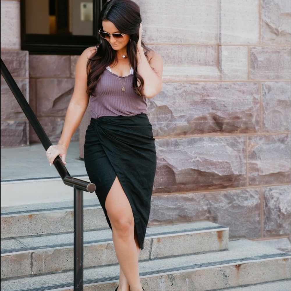 Black skirt